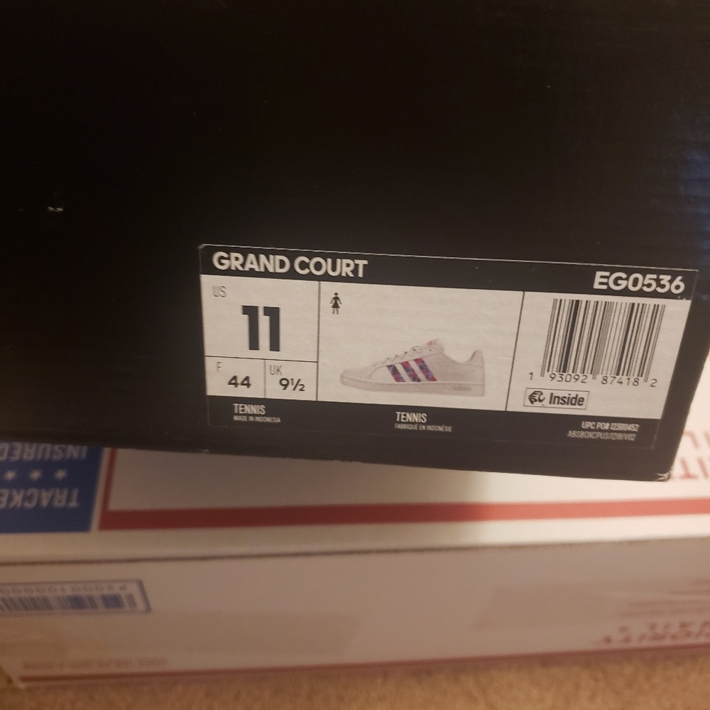 Adidas Sneakers